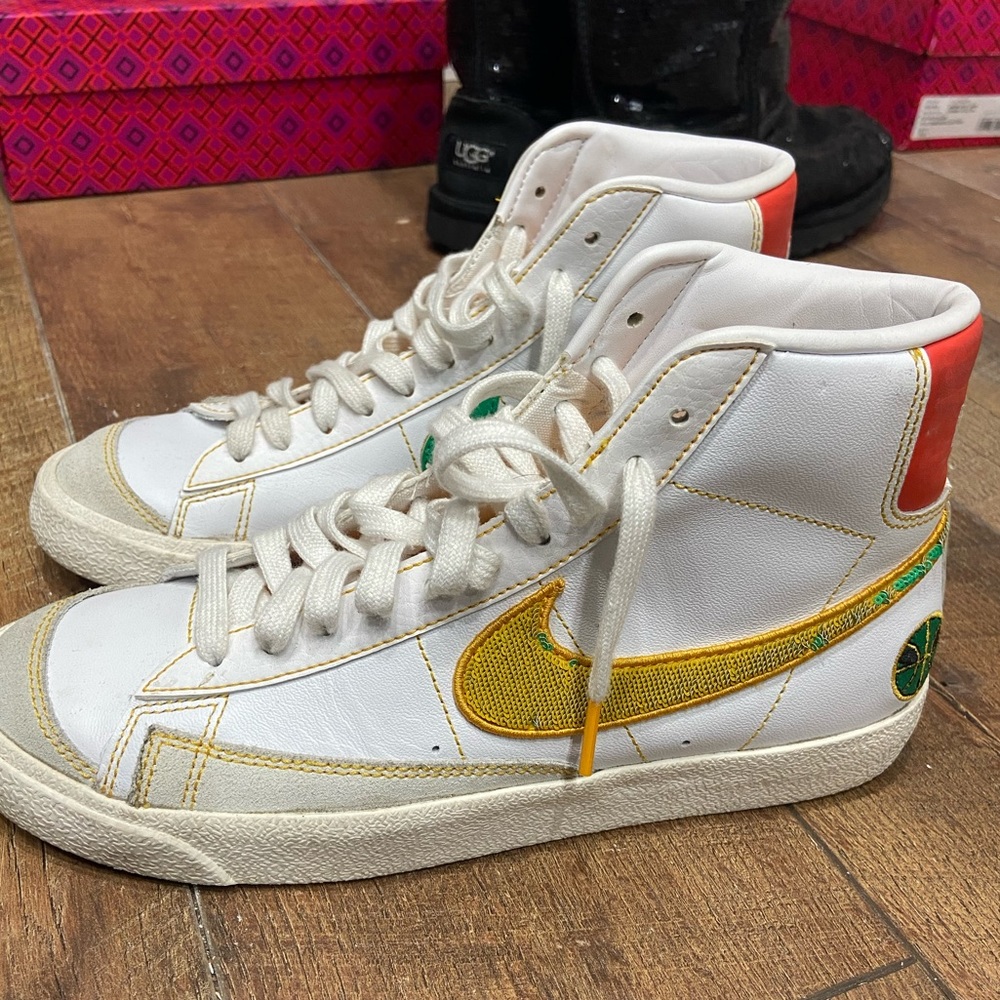 Nike blazers . Size 7 men